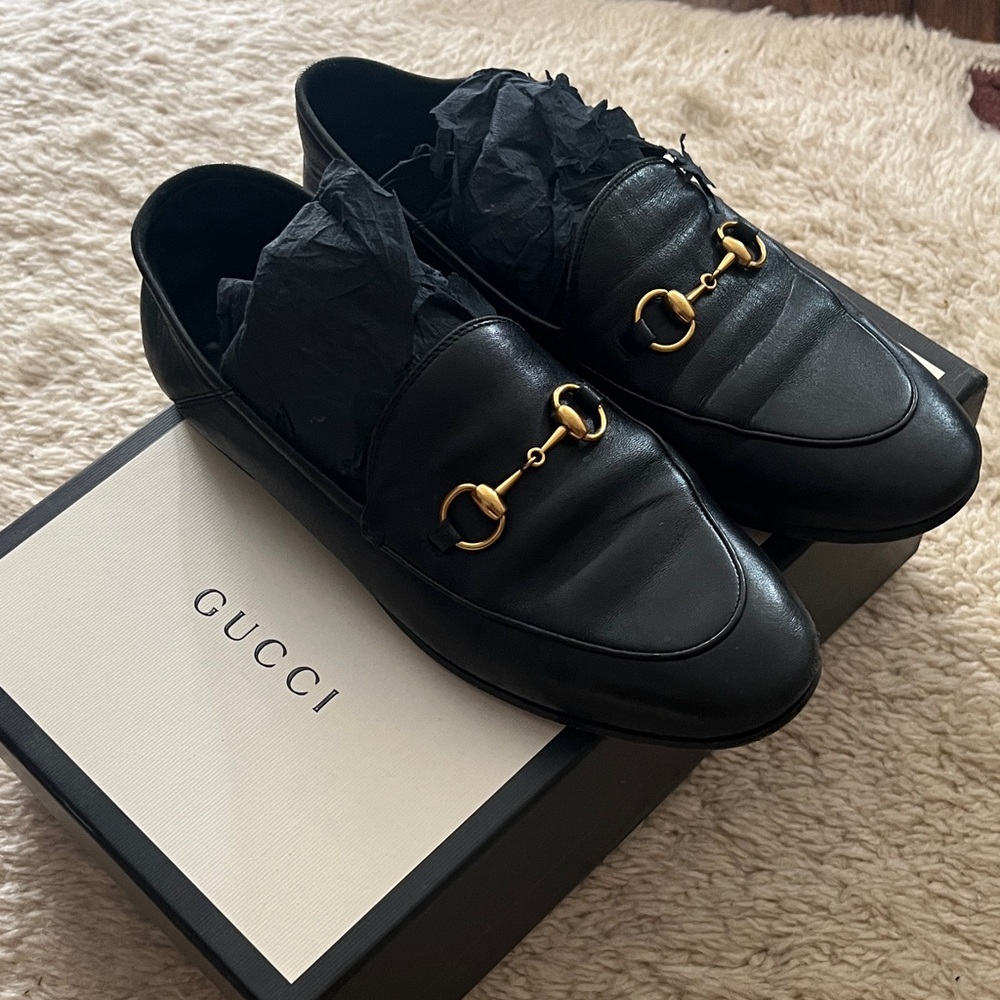Gucci Black Leather Loafers with Gold Horsebit